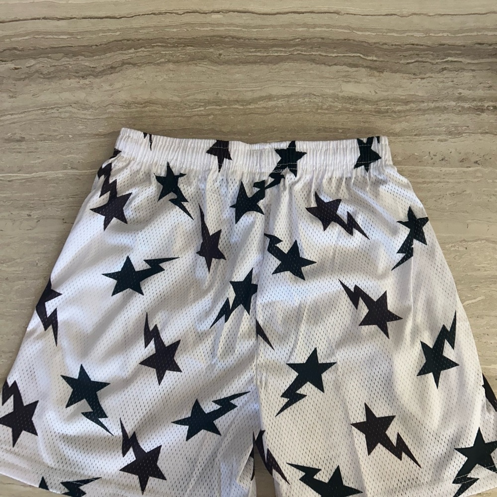Eric Emanuel White Shorts with Black Star Pattern - Picture 3 of 3